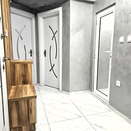 Bohemi With Free Parking Apartament